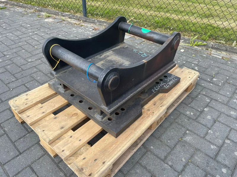 HK Spesialisten S70 | ADAPTER PLATE | DEMAREC DRG 28 / 36 / MQP 25 - Makaze za rušenje za Građevinska mašina: slika 1 HK Spesialisten S70 | ADAPTER PLATE | DEMAREC DRG 28 / 36 / MQP 25 - Makaze za rušenje za Građevinska mašina: slika 1