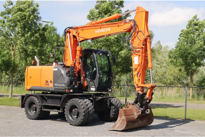 Hitachi ZX 140 W-5B | TILT QC | BUCKET | DOZER BLADE | DUTCH REG. - Bager točkaš: slika 5 Hitachi ZX 140 W-5B | TILT QC | BUCKET | DOZER BLADE | DUTCH REG. - Bager točkaš: slika 5