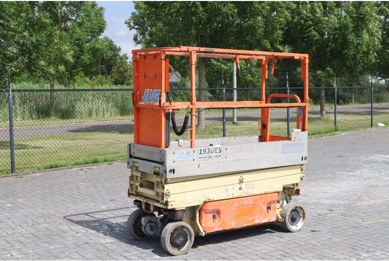 JLG 1930 ES | 7.7 METER | 230 KG - Lift u obliku makaza: slika 2 JLG 1930 ES | 7.7 METER | 230 KG - Lift u obliku makaza: slika 2