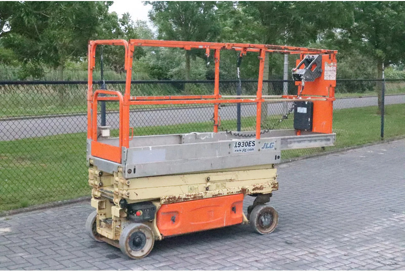 JLG 1930 ES | 7.7 METER | 230 KG - Lift u obliku makaza: slika 5 JLG 1930 ES | 7.7 METER | 230 KG - Lift u obliku makaza: slika 5
