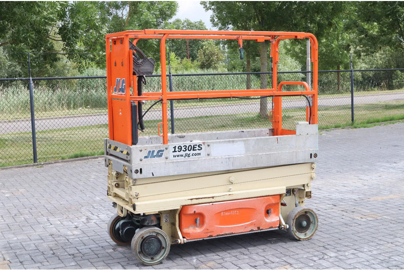 JLG 1930 ES | 7.7 METER | 230 KG - Lift u obliku makaza: slika 2 JLG 1930 ES | 7.7 METER | 230 KG - Lift u obliku makaza: slika 2