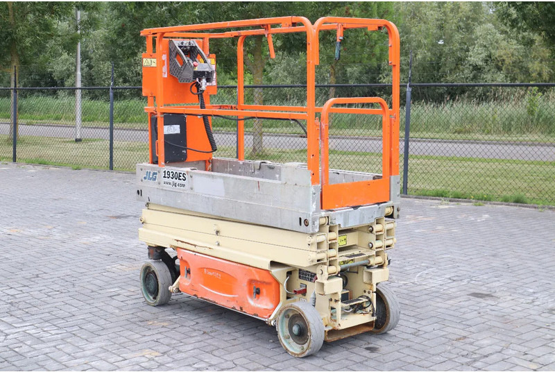 JLG 1930 ES | 7.7 METER | 230 KG - Lift u obliku makaza: slika 3 JLG 1930 ES | 7.7 METER | 230 KG - Lift u obliku makaza: slika 3