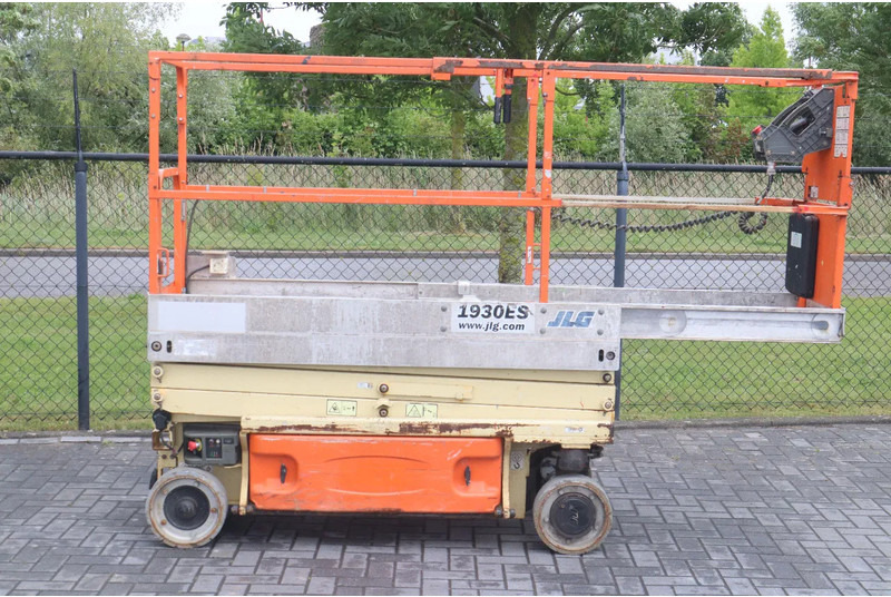 JLG 1930 ES | 7.7 METER | 230 KG - Lift u obliku makaza: slika 4 JLG 1930 ES | 7.7 METER | 230 KG - Lift u obliku makaza: slika 4