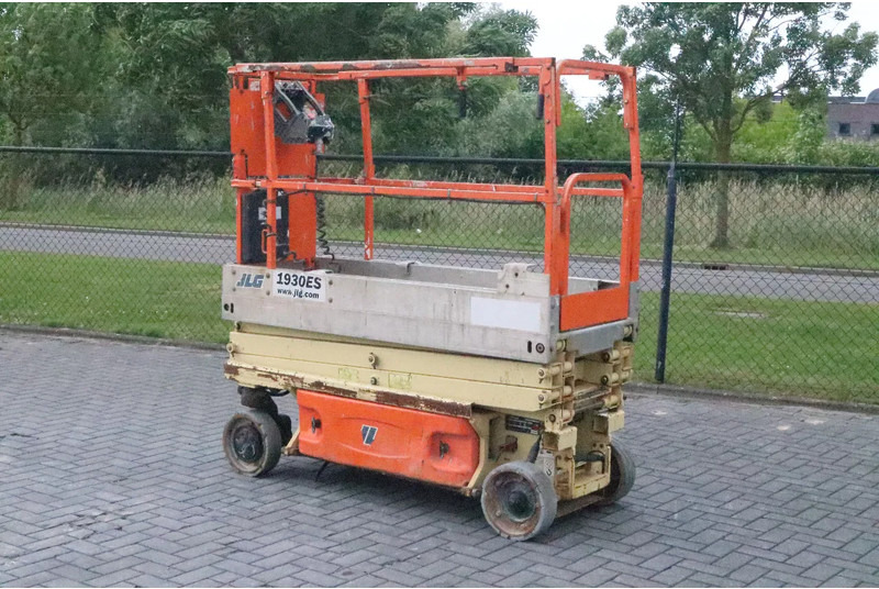 JLG 1930 ES | 7.7 METER | 230 KG - Lift u obliku makaza: slika 2 JLG 1930 ES | 7.7 METER | 230 KG - Lift u obliku makaza: slika 2