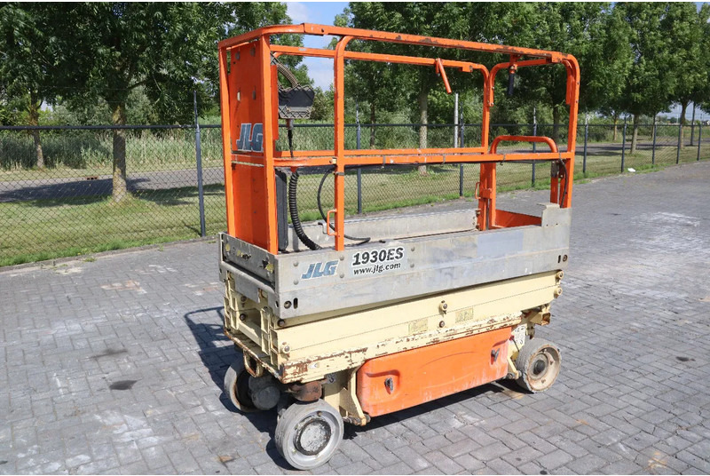 JLG 1930 ES | 7.7 METER | 230 KG - Lift u obliku makaza: slika 2 JLG 1930 ES | 7.7 METER | 230 KG - Lift u obliku makaza: slika 2