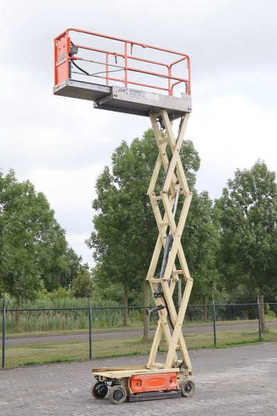 JLG 1930 ES | 7.7 METER | 230 KG - Lift u obliku makaza: slika 5 JLG 1930 ES | 7.7 METER | 230 KG - Lift u obliku makaza: slika 5