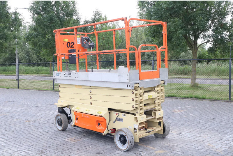 JLG 2646 ES | 10 METER | 450 KG - Lift u obliku makaza: slika 3 JLG 2646 ES | 10 METER | 450 KG - Lift u obliku makaza: slika 3