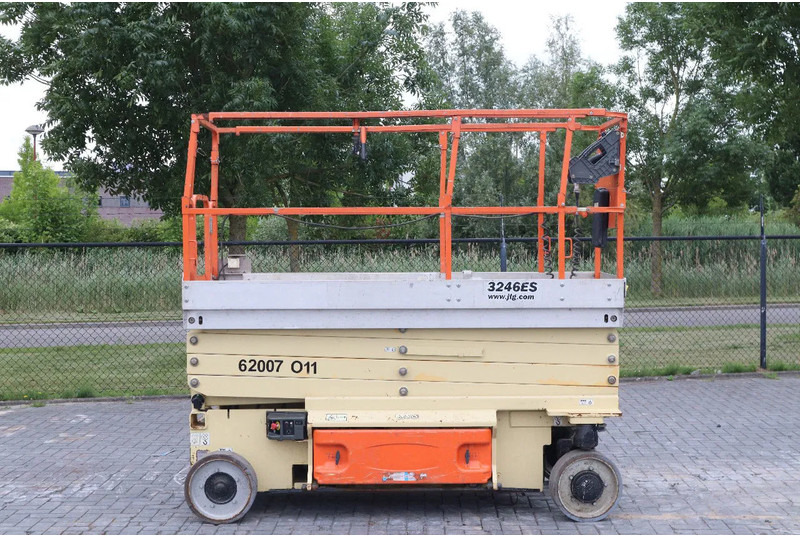 JLG 3246 ES | 12 METER | 320 KG - Lift u obliku makaza: slika 4 JLG 3246 ES | 12 METER | 320 KG - Lift u obliku makaza: slika 4