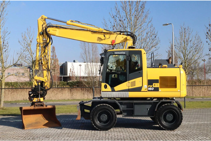 Komatsu PW160-11 | ENGCON TILTROTATOR | BUCKET | TRAILER HYDR. - Bager točkaš: slika 1 Komatsu PW160-11 | ENGCON TILTROTATOR | BUCKET | TRAILER HYDR. - Bager točkaš: slika 1