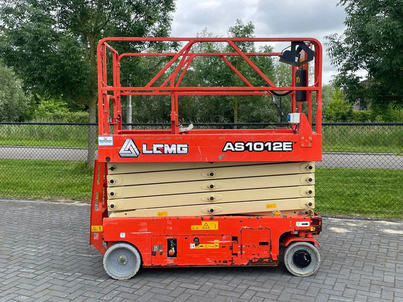 LGMG AS1012E | 12 METER | 320 KG | GS-3232 | ES 3246 - Lift u obliku makaza: slika 1 LGMG AS1012E | 12 METER | 320 KG | GS-3232 | ES 3246 - Lift u obliku makaza: slika 1