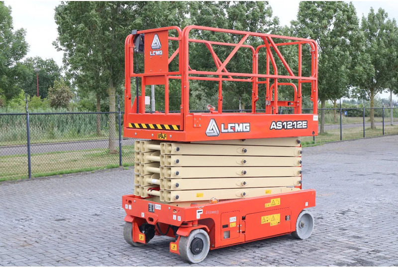 LGMG AS1212E | 14 METER | 320 KG | GS-4047 | ERT4769 - Lift u obliku makaza: slika 3 LGMG AS1212E | 14 METER | 320 KG | GS-4047 | ERT4769 - Lift u obliku makaza: slika 3