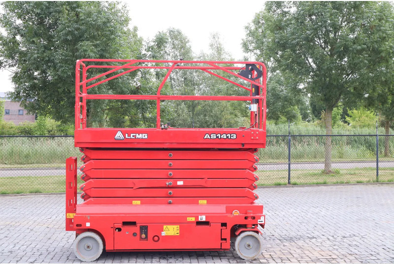 LGMG AS1413E | 16 METER | 320 KG | GS-4655 | 4069 - Lift u obliku makaza: slika 4 LGMG AS1413E | 16 METER | 320 KG | GS-4655 | 4069 - Lift u obliku makaza: slika 4