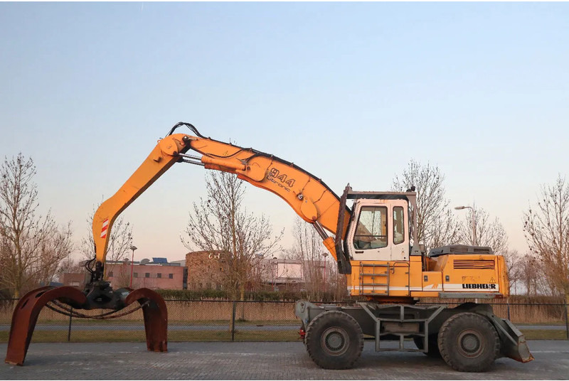 Liebherr A944 B HD | LOG GRAPPLE | HOLZGREIFER | TIMBER - Bager za obradu otpada/ Industrije: slika 1 Liebherr A944 B HD | LOG GRAPPLE | HOLZGREIFER | TIMBER - Bager za obradu otpada/ Industrije: slika 1