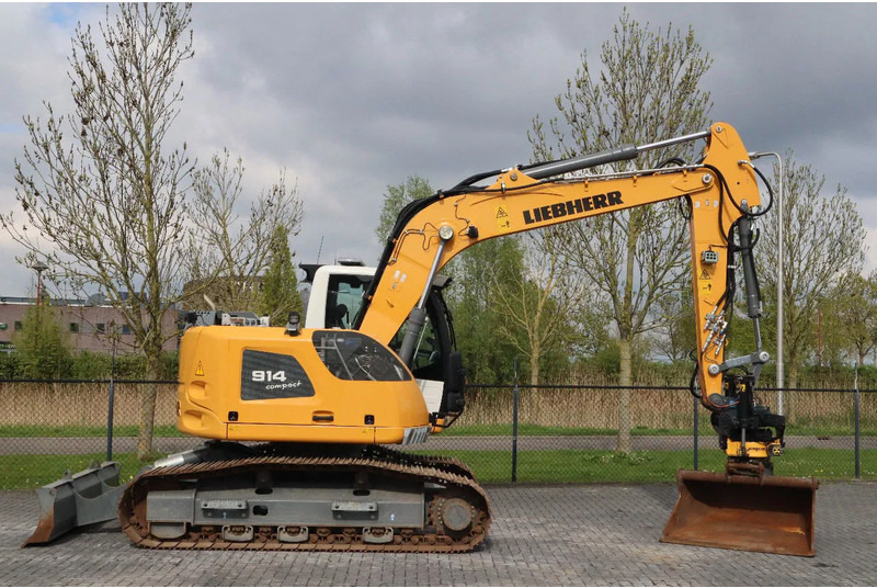 Liebherr R914 COMPACT S | ROTOTILT | 3X BUCKET | DOZERBLADE - Bager guseničar: slika 4 Liebherr R914 COMPACT S | ROTOTILT | 3X BUCKET | DOZERBLADE - Bager guseničar: slika 4