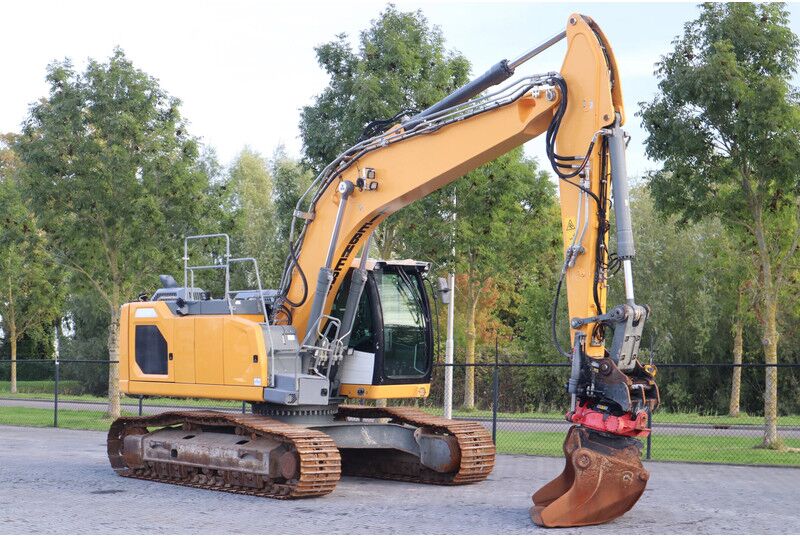Liebherr R924 WLC | ROTOTILT R8 | BUCKET | - Bager guseničar: slika 5 Liebherr R924 WLC | ROTOTILT R8 | BUCKET | - Bager guseničar: slika 5