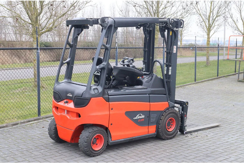 Električni viljuškar Linde E25 R-01 ROADSTER | DEMO | SIDESHIFT | FORK SPREADERS: slika 5