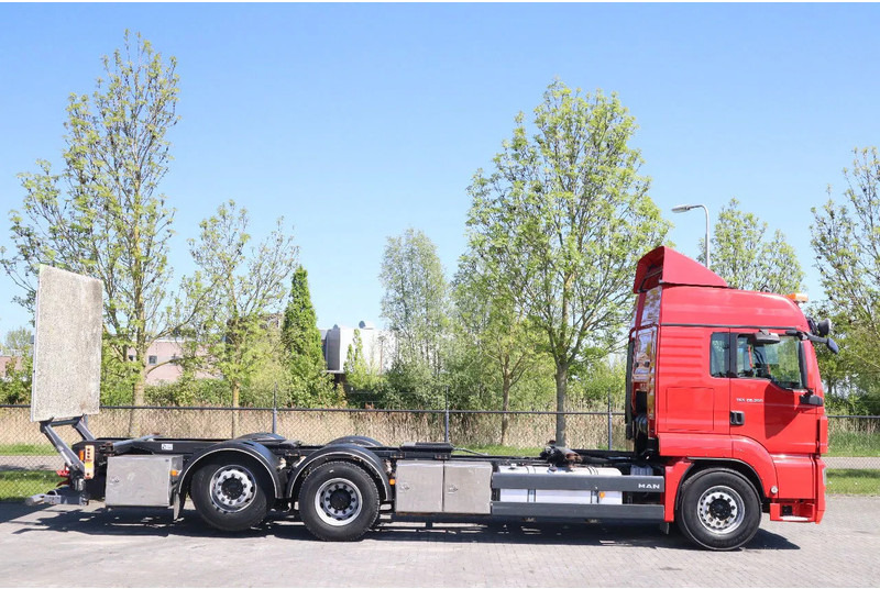 MAN TGS 26.360 | 6X2 | BDF | ONLY 80.000 KM! | EURO 5 - Kamion sa golom šasijom i zatvorenom kabinom: slika 3 MAN TGS 26.360 | 6X2 | BDF | ONLY 80.000 KM! | EURO 5 - Kamion sa golom šasijom i zatvorenom kabinom: slika 3