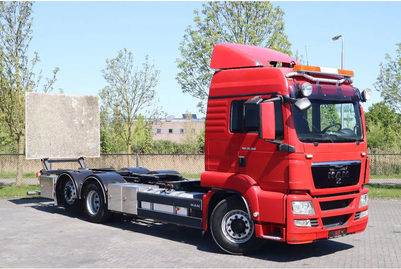 MAN TGS 26.360 | 6X2 | BDF | ONLY 80.000 KM! | EURO 5 - Kamion za prevoz kontejnera/ Kamion sa promenjivim sandukom: slika 2 MAN TGS 26.360 | 6X2 | BDF | ONLY 80.000 KM! | EURO 5 - Kamion za prevoz kontejnera/ Kamion sa promenjivim sandukom: slika 2