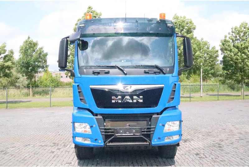 MAN TGS 35.500 | 8X4 | BIG AXLES | RETARDER | EURO 6 - Istovarivač: slika 2 MAN TGS 35.500 | 8X4 | BIG AXLES | RETARDER | EURO 6 - Istovarivač: slika 2