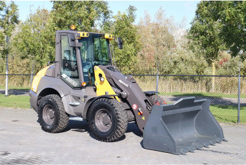 Mecalac AF 1200 | NEW / UNUSED | 40 KM/H | BUCKET | FULL OPTION - Utovarivač točkaš: slika 5 Mecalac AF 1200 | NEW / UNUSED | 40 KM/H | BUCKET | FULL OPTION - Utovarivač točkaš: slika 5