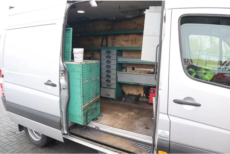 Dostavno vozilo sa zatvorenim sandukom Mercedes-Benz Sprinter 516 | 4X2 | MOBILE WORKSHOP | WERKSTATT | SERVICE VAN: slika 10