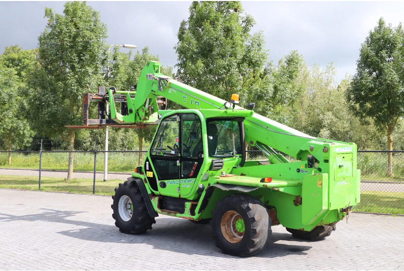 Merlo P72.10 | HYDR FORKS | 7.2 TON | 10 METER - Teleskopski upravljač: slika 3 Merlo P72.10 | HYDR FORKS | 7.2 TON | 10 METER - Teleskopski upravljač: slika 3