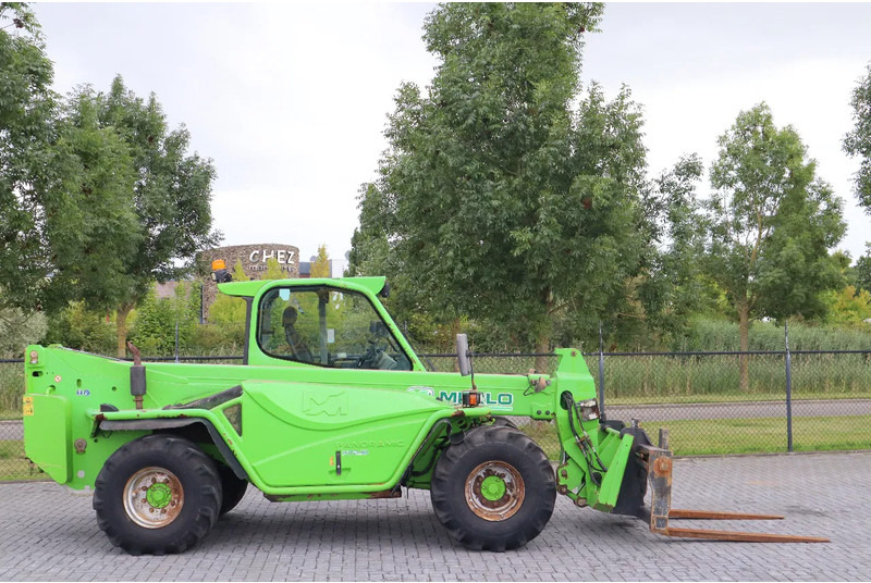 Merlo P72.10 | HYDR FORKS | 7.2 TON | 10 METER - Teleskopski upravljač: slika 4 Merlo P72.10 | HYDR FORKS | 7.2 TON | 10 METER - Teleskopski upravljač: slika 4