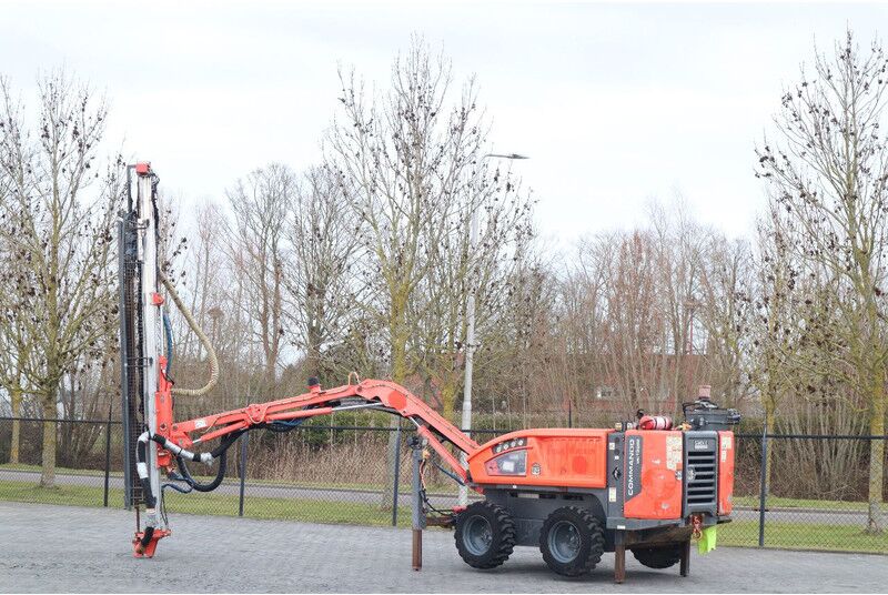 Sandvik COMMANDO DC130 Ri | SURFACE DRILLING RIG | REMOTE - Veliki kamon za bušenje: slika 3 Sandvik COMMANDO DC130 Ri | SURFACE DRILLING RIG | REMOTE - Veliki kamon za bušenje: slika 3