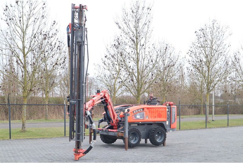 Sandvik COMMANDO DC130 Ri | SURFACE DRILLING RIG | REMOTE - Veliki kamon za bušenje: slika 2 Sandvik COMMANDO DC130 Ri | SURFACE DRILLING RIG | REMOTE - Veliki kamon za bušenje: slika 2