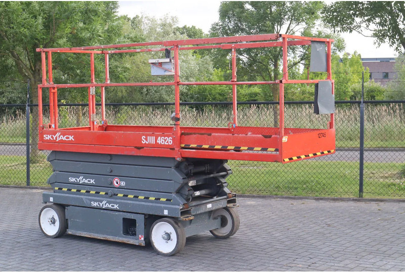 Skyjack SJ III 4626 | 9.75 METER | 454 KG - Lift u obliku makaza: slika 5 Skyjack SJ III 4626 | 9.75 METER | 454 KG - Lift u obliku makaza: slika 5