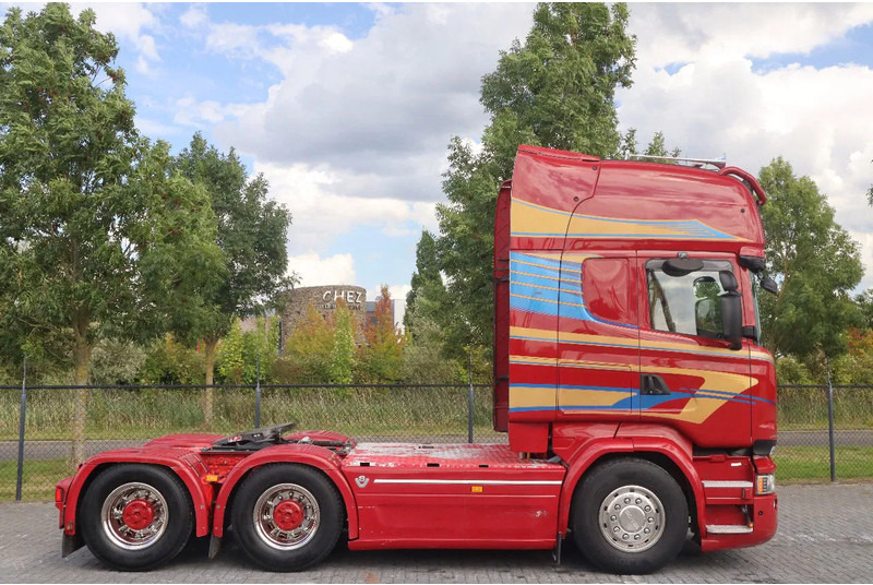 Scania R580 V8 | 6X4 | HYDRAULICS | RETARDER | 85 TON | BIG AXLES | EURO 6 - Tegljač: slika 4 Scania R580 V8 | 6X4 | HYDRAULICS | RETARDER | 85 TON | BIG AXLES | EURO 6 - Tegljač: slika 4