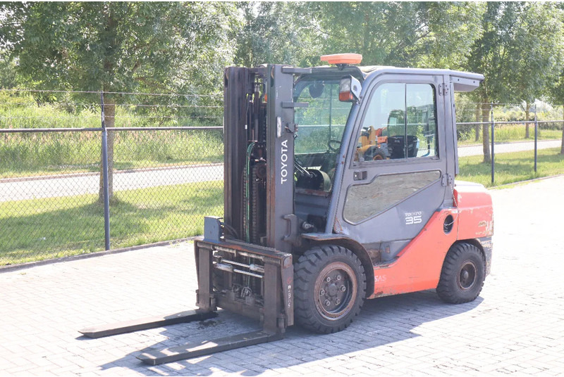 Toyota 02-8FDJF35 | 3.5 TON | SIDESHIFT | DUPLEX - Dizel viljuškar: slika 2 Toyota 02-8FDJF35 | 3.5 TON | SIDESHIFT | DUPLEX - Dizel viljuškar: slika 2