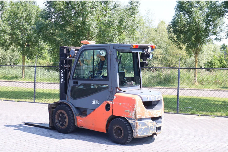 Toyota 02-8FDJF35 | 3.5 TON | SIDESHIFT | DUPLEX - Dizel viljuškar: slika 3 Toyota 02-8FDJF35 | 3.5 TON | SIDESHIFT | DUPLEX - Dizel viljuškar: slika 3