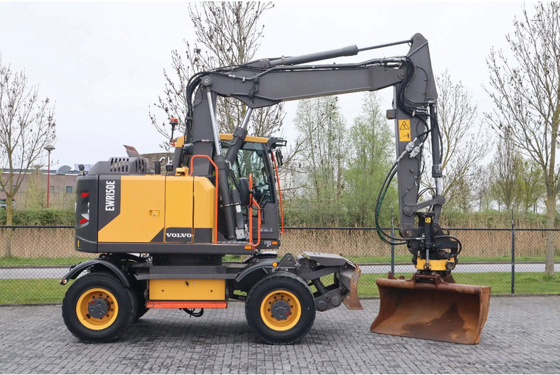 Volvo EWR 150 E | ROTOTILT | BUCKET | TRAILER HYDR - Bager točkaš: slika 4 Volvo EWR 150 E | ROTOTILT | BUCKET | TRAILER HYDR - Bager točkaš: slika 4