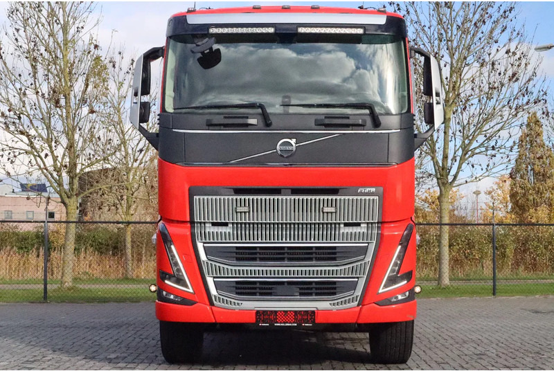 Volvo FH 16.650 | 6X4 | TANDEMLIFT | RETARDER | BIG AXLES | EURO 6 - Istovarivač: slika 2 Volvo FH 16.650 | 6X4 | TANDEMLIFT | RETARDER | BIG AXLES | EURO 6 - Istovarivač: slika 2