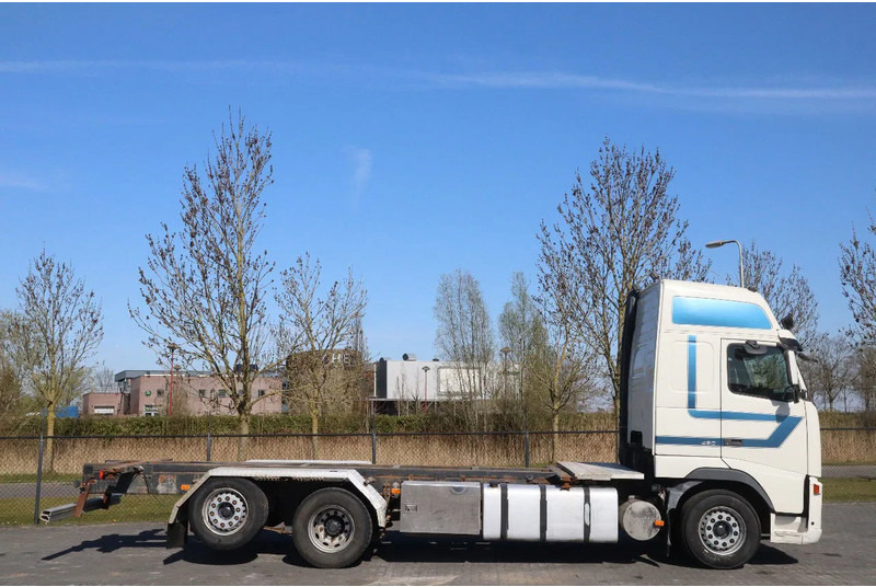 Volvo FH 460 | 6X2 | MANUAL | BDF | RETARDER | EURO 6 - Kamion sa golom šasijom i zatvorenom kabinom: slika 4 Volvo FH 460 | 6X2 | MANUAL | BDF | RETARDER | EURO 6 - Kamion sa golom šasijom i zatvorenom kabinom: slika 4