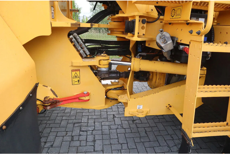 Utovarivač točkaš Volvo L180 F HL | HIGH-LIFT | LOG STACKER | HOLZ GRAPPLE: slika 12