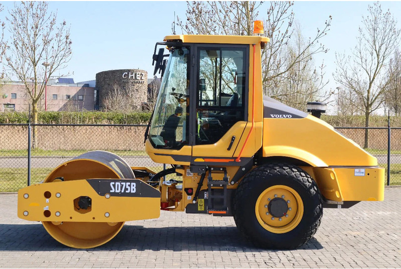 Volvo SD75B | SD 75 B | NEW / UNUSED | 1 YEAR WARRANTY - Valjak: slika 1 Volvo SD75B | SD 75 B | NEW / UNUSED | 1 YEAR WARRANTY - Valjak: slika 1