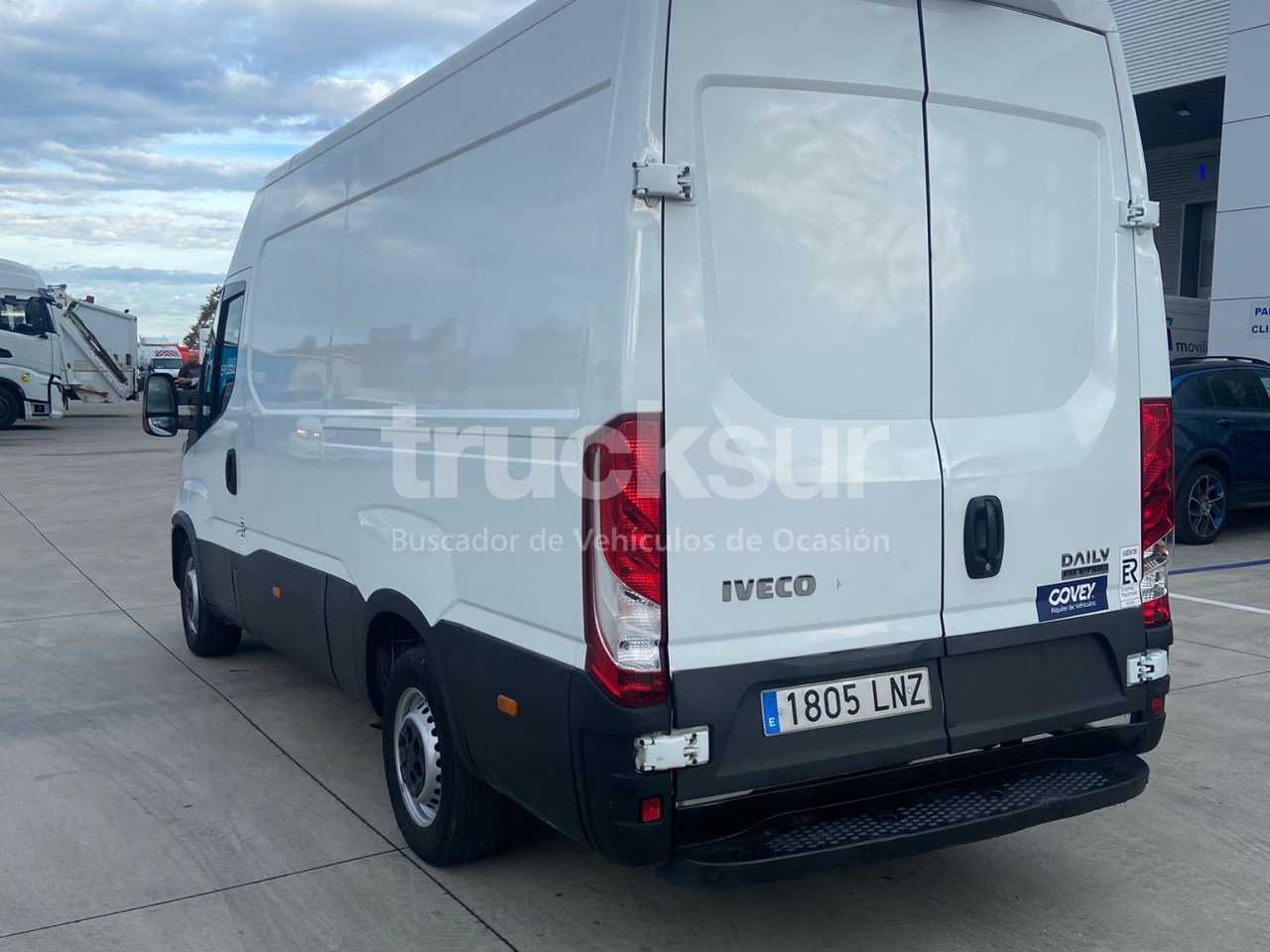 IVECO 35S14 12M3 - Dostavno vozilo sa zatvorenim sandukom: slika 5 IVECO 35S14 12M3 - Dostavno vozilo sa zatvorenim sandukom: slika 5