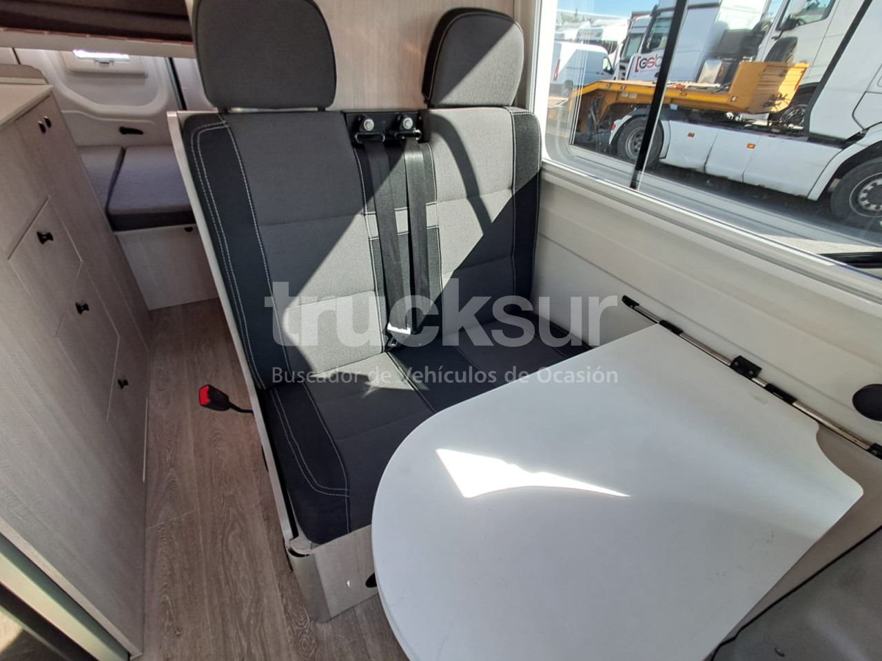 IVECO 35S16 CAMPER IVECO 35S16 CAMPER: slika 12