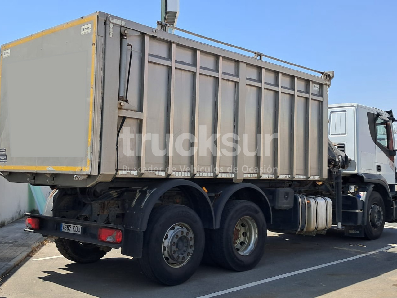 IVECO AT260SY/PS 360CV ejes 6x2*4 - Istovarivač, Kamion sa dizalicom: slika 2 IVECO AT260SY/PS 360CV ejes 6x2*4 - Istovarivač, Kamion sa dizalicom: slika 2
