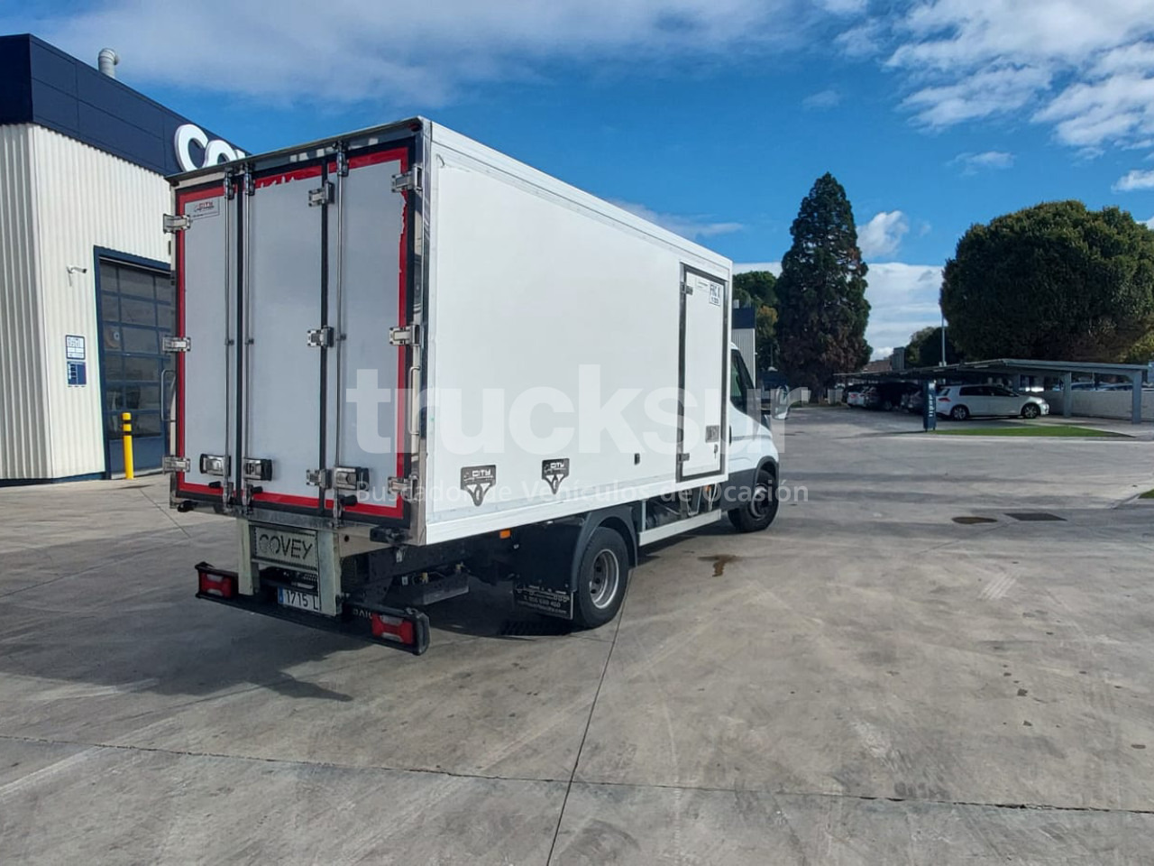 IVECO DAILY 70C14 FRC-X - Kamion sa zatvorenim sandukom: slika 4 IVECO DAILY 70C14 FRC-X - Kamion sa zatvorenim sandukom: slika 4