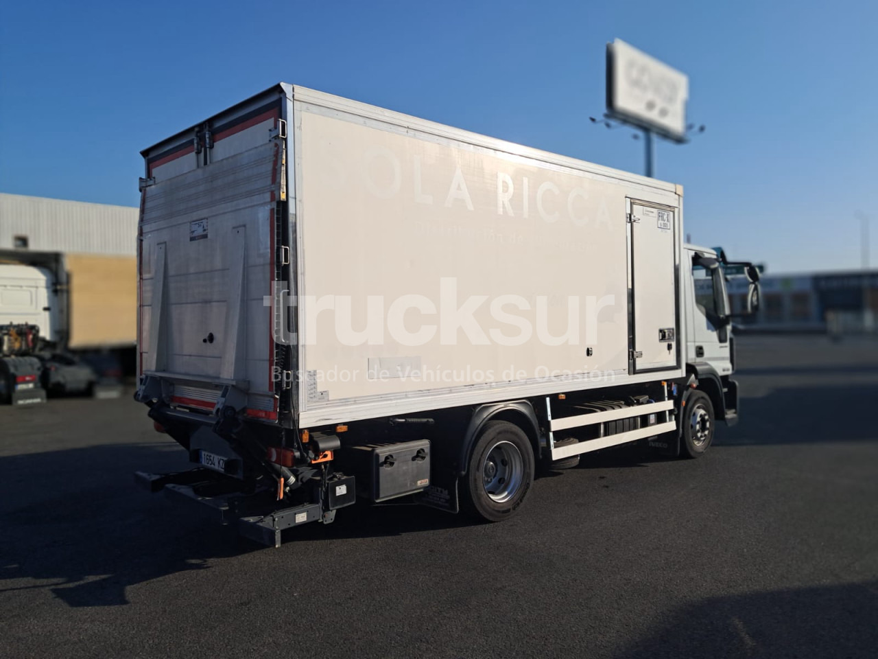 IVECO ML10E22 FRC-X - Kamion sa zatvorenim sandukom: slika 3 IVECO ML10E22 FRC-X - Kamion sa zatvorenim sandukom: slika 3