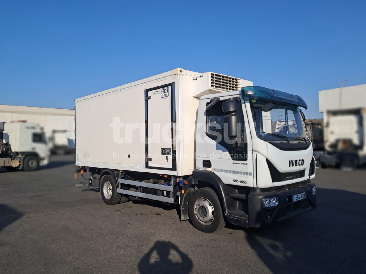 IVECO ML10E22 FRC-X - Kamion sa zatvorenim sandukom: slika 2 IVECO ML10E22 FRC-X - Kamion sa zatvorenim sandukom: slika 2