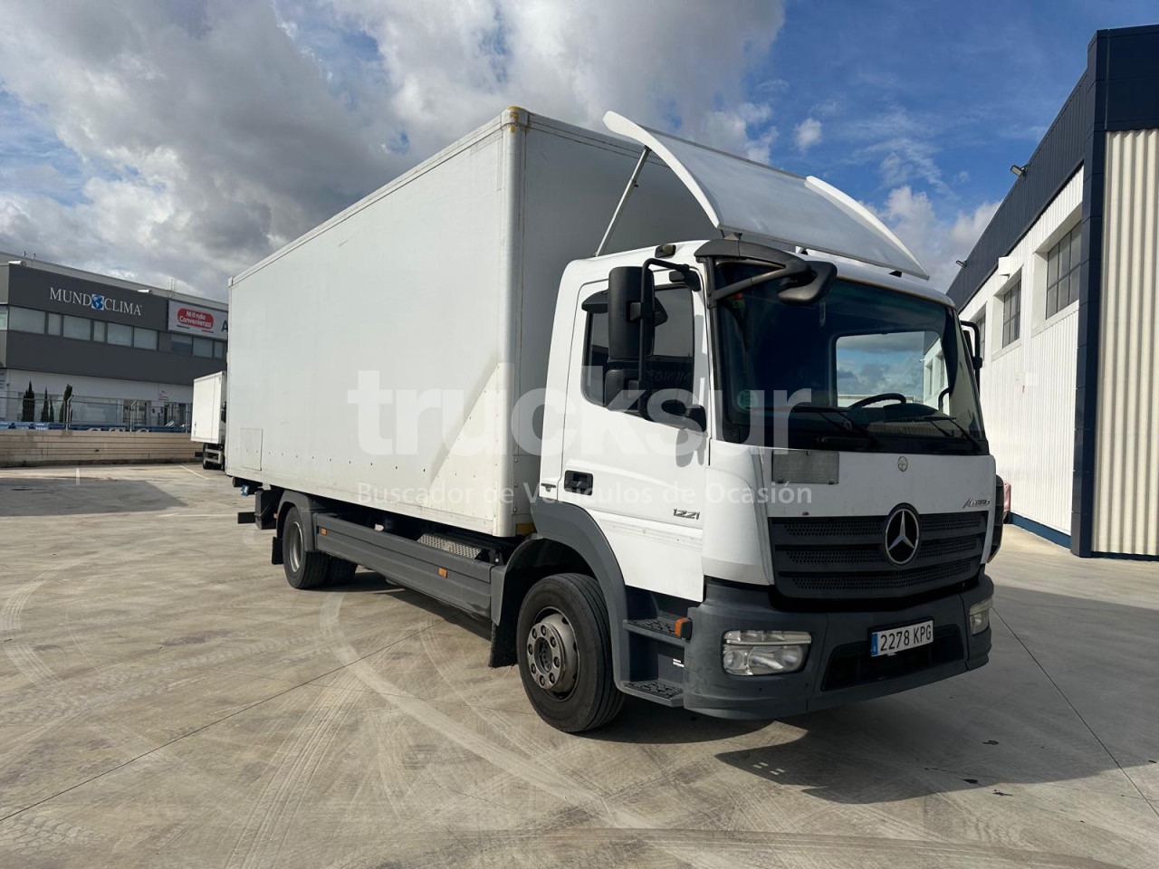 MERCEDES ATEGO - Kamion sa zatvorenim sandukom: slika 2 MERCEDES ATEGO - Kamion sa zatvorenim sandukom: slika 2