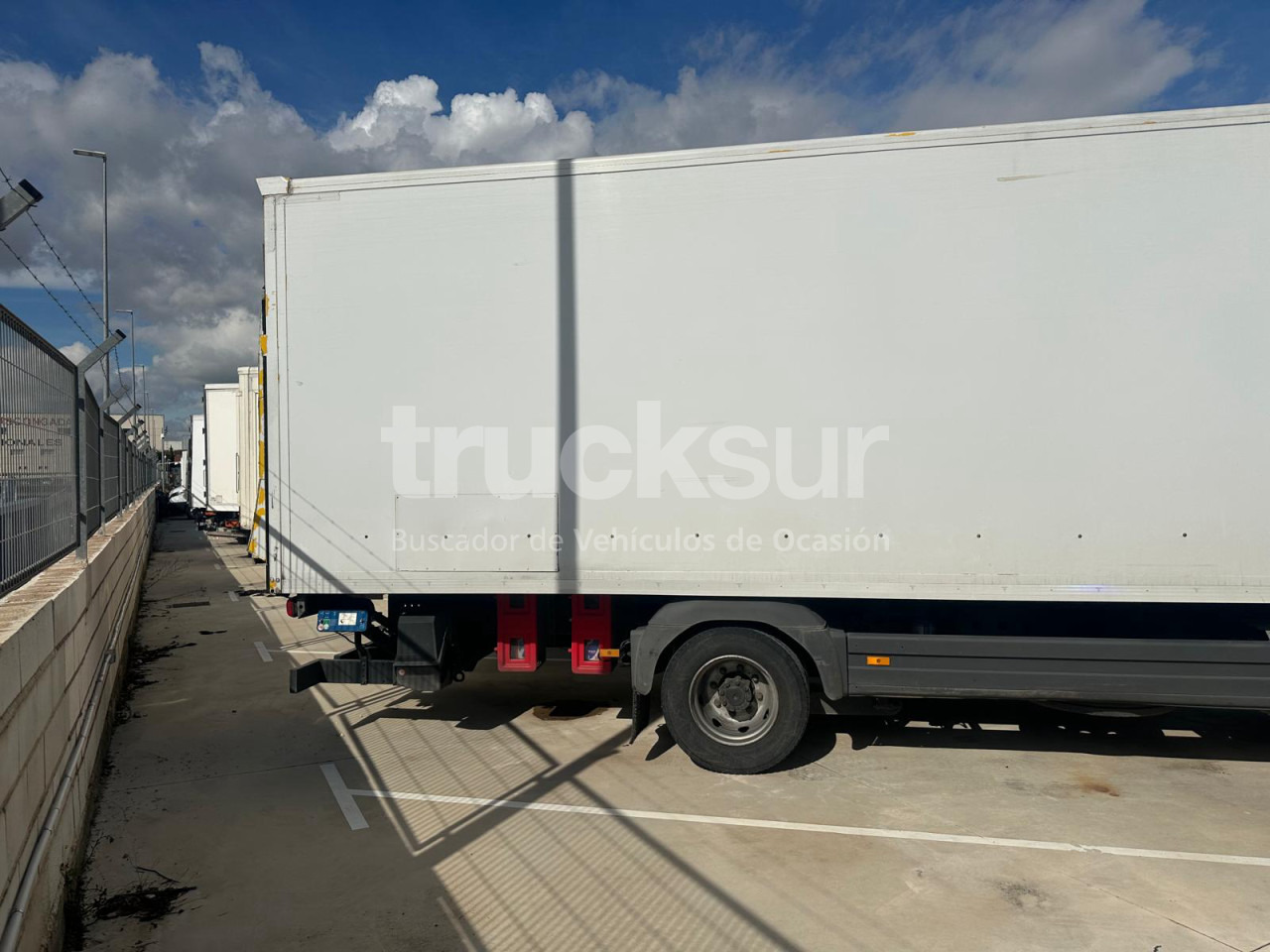 MERCEDES ATEGO - Kamion sa zatvorenim sandukom: slika 4 MERCEDES ATEGO - Kamion sa zatvorenim sandukom: slika 4