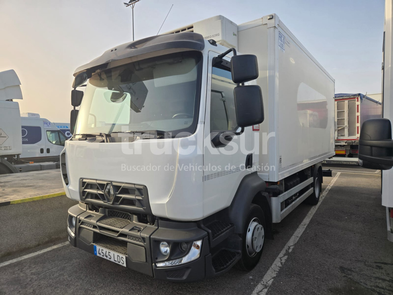 RENAULT D 12.240 FRC-X - Kamion sa zatvorenim sandukom: slika 1 RENAULT D 12.240 FRC-X - Kamion sa zatvorenim sandukom: slika 1