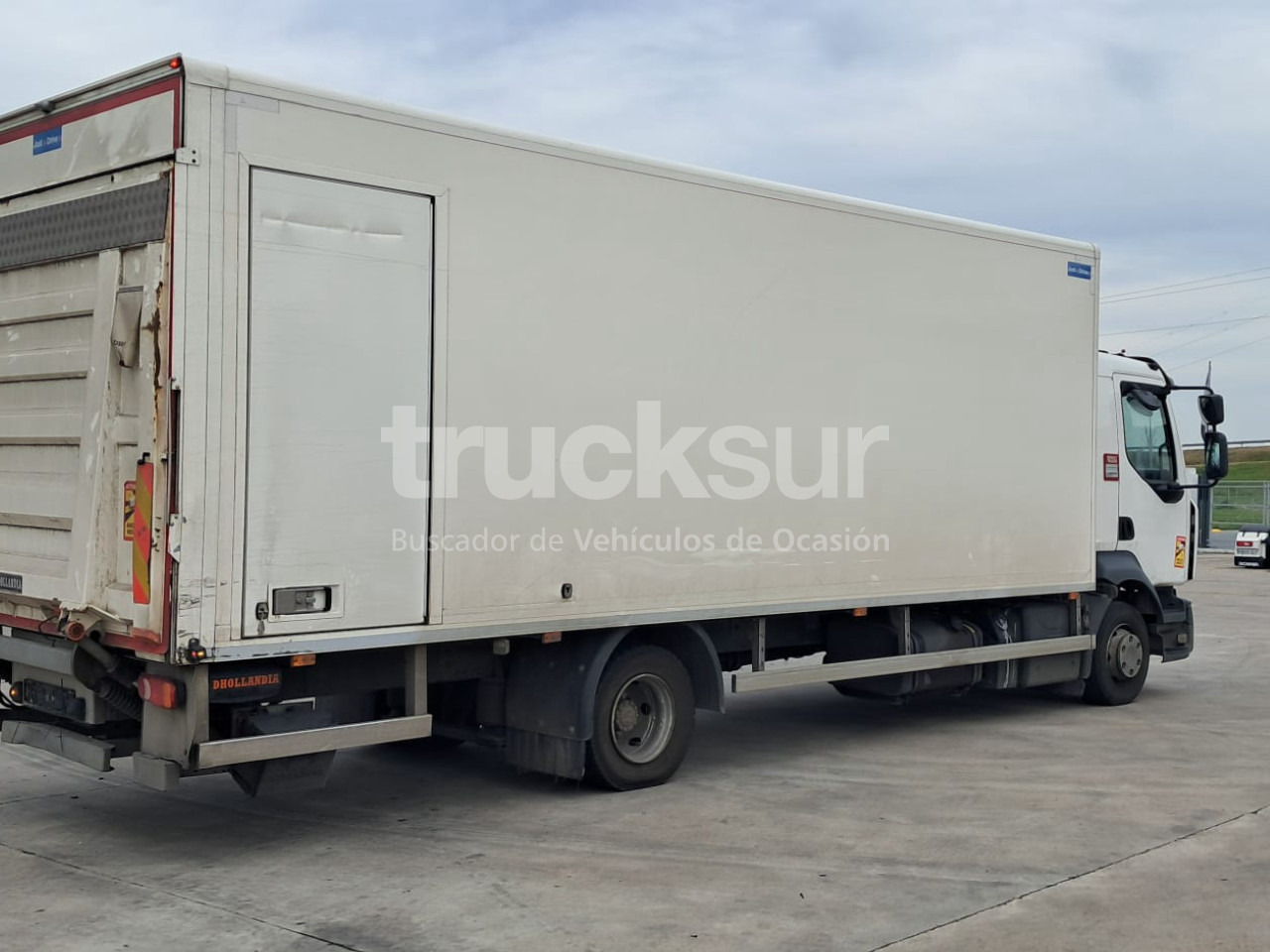 RENAULT D12.240 - Kamion sa zatvorenim sandukom: slika 3 RENAULT D12.240 - Kamion sa zatvorenim sandukom: slika 3