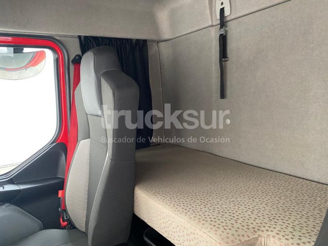 Kamion sa ceradom RENAULT D12.250: slika 12
