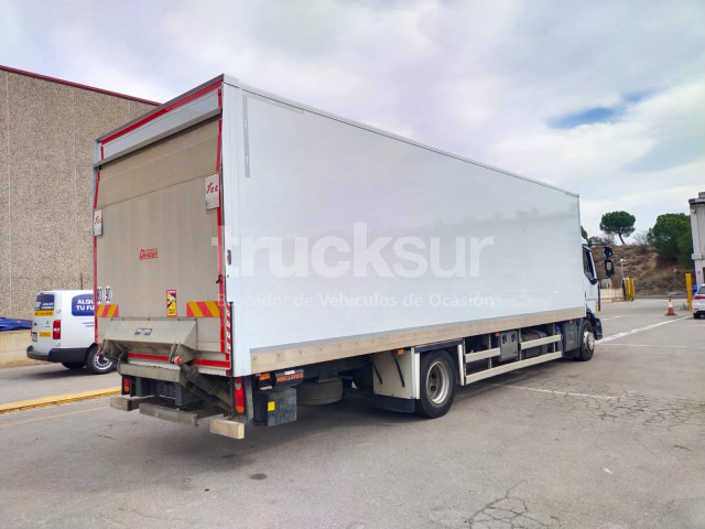 RENAULT D16.250 - Kamion sa zatvorenim sandukom: slika 5 RENAULT D16.250 - Kamion sa zatvorenim sandukom: slika 5